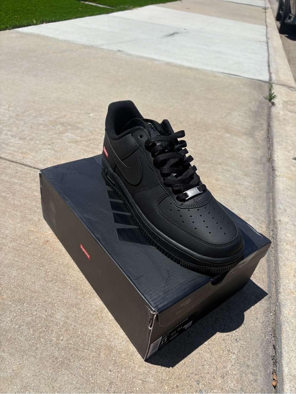 Black Supreme air force 1s
